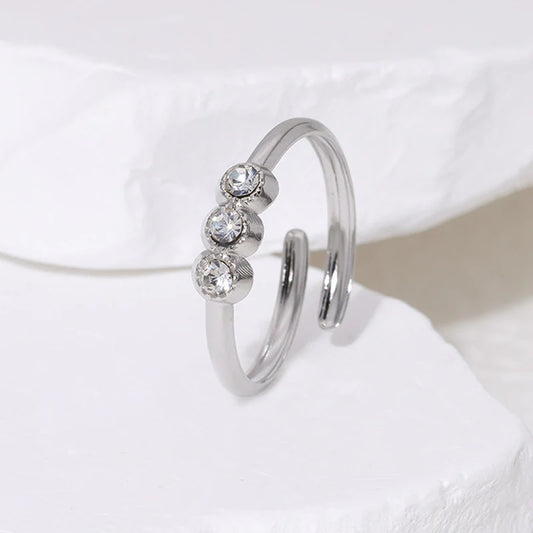 Sleek Orbit Ring - Silver